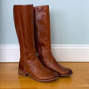 Sofft brown leather boots